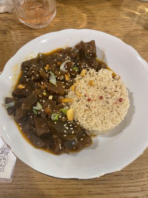 Quinoa et aubergine  at Pierre et Rosette in Figeac