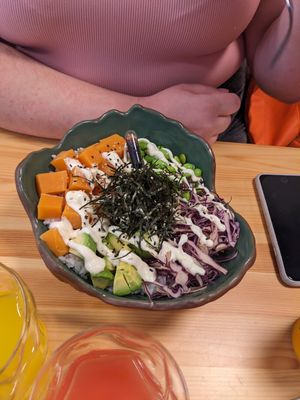 Large salmon bowl at Mamasana in Santander