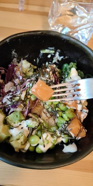 Vegan salmon bowl at Mamasana in Santander