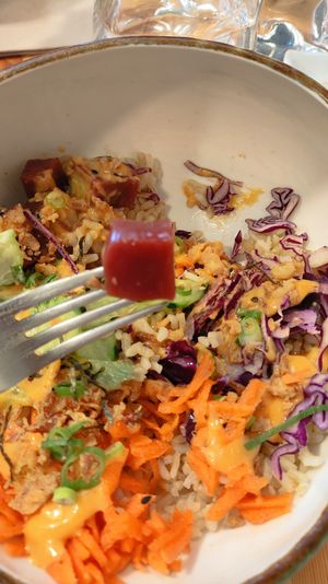 Vegan tuna bowl (spicy)  at Mamasana in Santander
