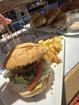 Hamburguesa veganaa  at Bidebide in Tolosa