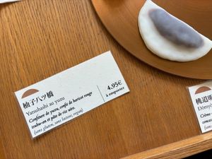 Model of yuzu yatsuhashi at Tomo in Paris