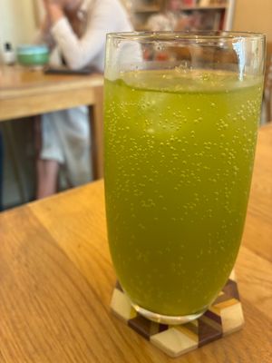 Sparkling matcha-yuzu at Tomo in Paris