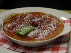 Crème Brulee au Gingembre (crème brulee with ginger) at Le Potager du Marais - Saint Paul in Paris