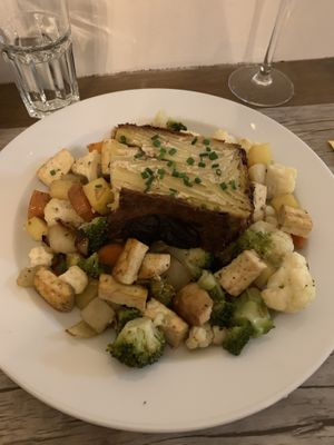 Fried vegetables with tofu  at Le Potager du Marais - Saint Paul in Paris