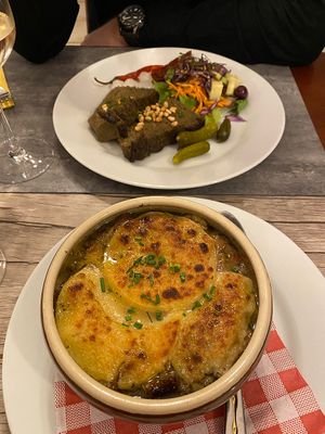 French onion soup and mushroom paté at Le Potager du Marais - Saint Paul in Paris