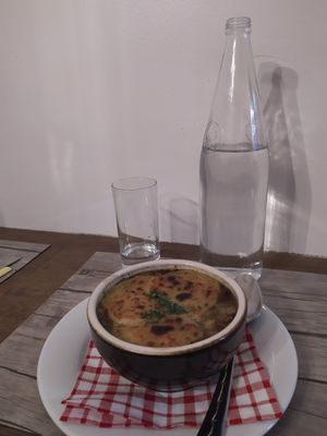 Soup à l'ognion at Le Potager du Marais - Saint Paul in Paris