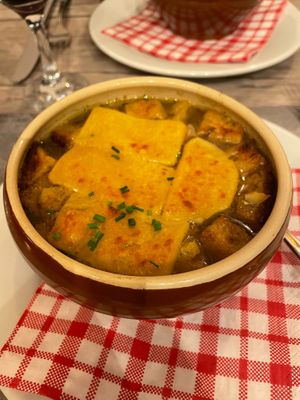 French Onion Soup at Le Potager du Marais - Saint Paul in Paris