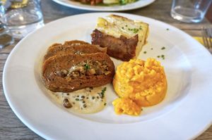 Seitan rolls w/potato gratin and pumpkin purée at Le Potager du Marais - Saint Paul in Paris