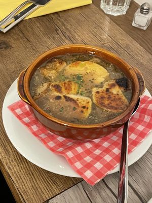 Soupe à l’oignon  at Le Potager du Marais - Saint Paul in Paris