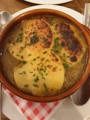 French onion soup at Le Potager du Marais - Saint Paul in Paris