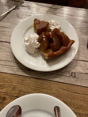 Apple tart   at Le Potager du Marais - Saint Paul in Paris