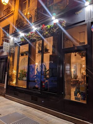 outside at Le Potager du Marais - Saint Paul in Paris