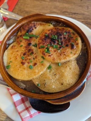 French onion soup at Le Potager du Marais - Saint Paul in Paris