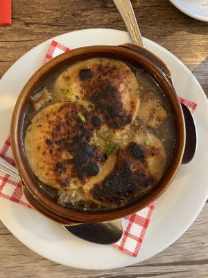 French onion soup   at Le Potager du Marais - Saint Paul in Paris