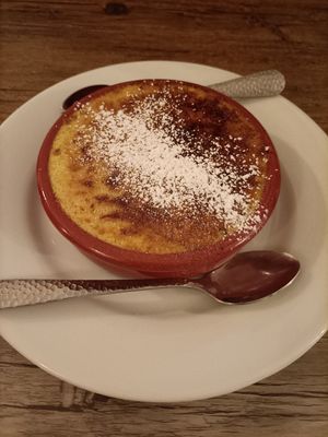 Apricot Creme Brulé at Le Potager du Marais - Saint Paul in Paris
