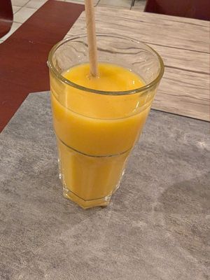 Mango smoothie at Le Potager du Marais - Saint Paul in Paris