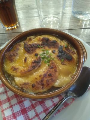 Vegan French onion soup at Le Potager du Marais - Saint Paul in Paris