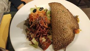 buckwheat pancake with mushrooms and leek at Le Potager du Marais - Saint Paul in Paris