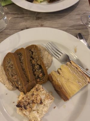 Stuffed seitan and potato gratin au poivre  at Le Potager du Marais - Saint Paul in Paris