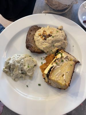 Seitan roast   at Le Potager du Marais - Saint Paul in Paris