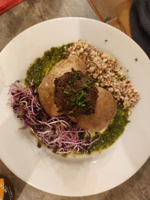 Potato with olive pesto at Le Potager du Marais - Saint Paul in Paris