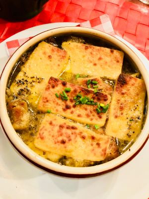 French onion soup with vegan cheese - insanely good!!! at Le Potager du Marais - Saint Paul in Paris