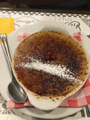 Apricot crème brûlée  at Le Potager du Marais - Saint Paul in Paris
