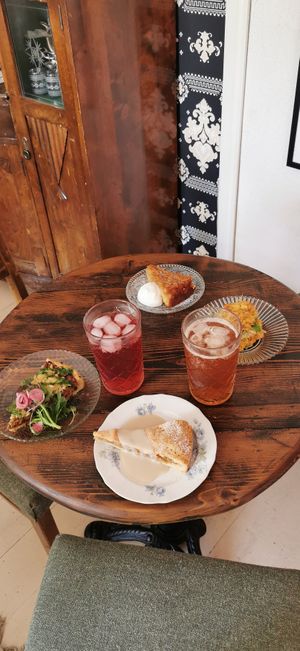 Tosca, kantarelli and apple pies, s*lmon (porkkala) skonssi, soft drinks at Kahvila Helgas in Loviisa