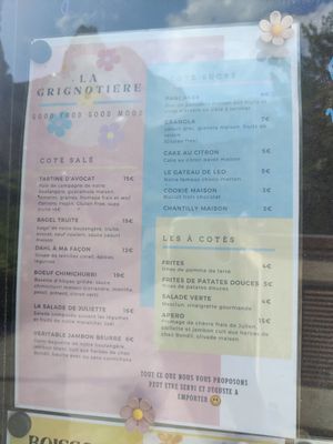 Tartine d'avocat with vegan option. Gluten free choices. at La Grignotière chez Juliette et Léo in Moustiers-sainte-marie