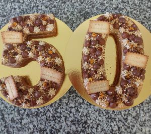 Gâteau d'anniversaire at La Gourmandise Pour Tous in Saint-lys