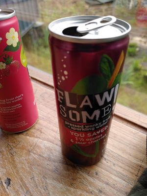 Flawsome fizzy drink (April 2025) at Caffi Tŷ Maenan in Machynlleth