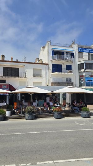 Front/outdoor seating at Gelatone - Trattoria Pizzeria in Lestartit