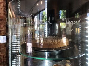Veganer Kuchen at Das Hoven in Berlin