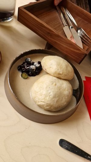  at DREI ZIMMER KÜCHE BAD in Frankfurt