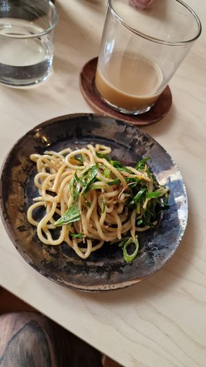  at DREI ZIMMER KÜCHE BAD in Frankfurt