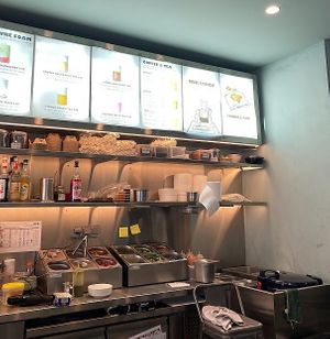  at Kun Café in Paris