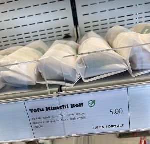 Tofu kimchi roll at Kun Café in Paris