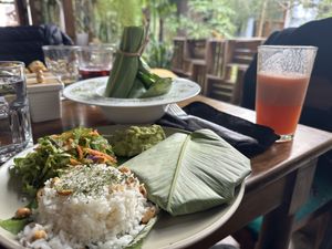 Suban I’m Fusion with Mushrooms and Tofu, and a glass of fruit punch  at Humaya Restaurante in Panajachel