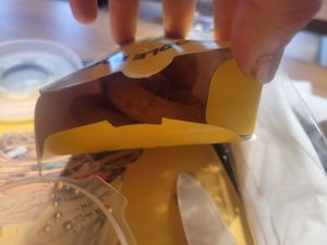 Cold, soggy, floppy onion rings at Noodle Pack   in Bucharest