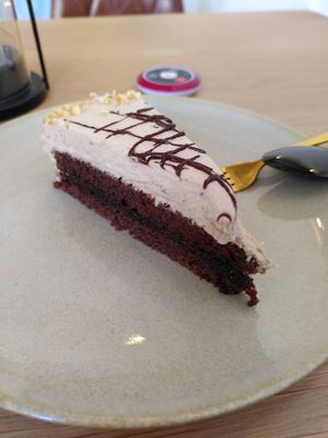 Nuss-Nougat Torte at Mommy's Cafe in Kaiserslautern
