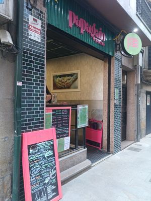 Outside at Papagaio Bistró in Redondela