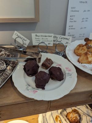 vegan options at Prästgårdscaféet in Burgsvik