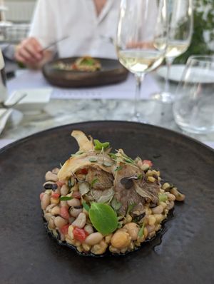 Black eyed bean and oyster mushrooms at Anhydrous in Santorini