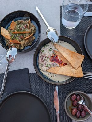 Houmous at Rada - Cove Paros in Paros