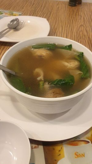 Wonton Soup at Yuet Sum Hin 悦心轩 in Kuala Lumpur