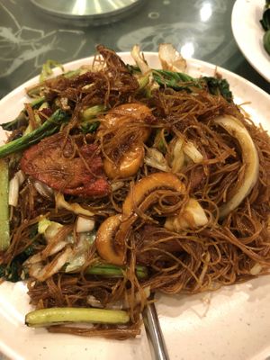 Marmite beehoon at Yuet Sum Hin 悦心轩 in Kuala Lumpur
