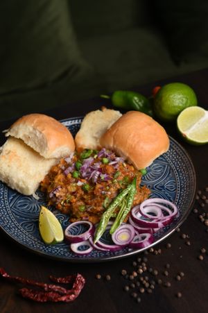 Bhaji Pao - A classic from the streets of Mumbai. A spice infused mash up of potatoes and green peas, served with crispy warm buns. at ROLA PAO in Warsaw