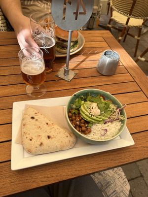 This is the “veggie bowl” but when I asked the waitress she said it’s actually vegan!  at Conrads in Vejle