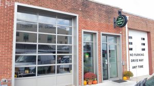 The Loaded Bowl
We visited this Vegan Restaurant for the first time on Oct 3, 2017
Bought Lunch & Dinner at the Loaded Bowl in Oklahoma City, OK

Cashew Cheese & Macaroni with fake-meat BBQ
And veggie nachos
The nachos were very good, ill order those again (and we will be back in OKC)

More pictures
http://whatdoyoueatthen.com/the-loaded-bowl-oklahoma-city-ok/

The other, well i should have read the menu better, i saw cashew nut cheese & macaroni and not the BBQ part... i hate BBQ and i dont like fake-meat at all, any flavor, so there was no way i was gonna like half this meal
I ate it, and this was prob made well. But, just not my taste

The deserts... got a huge rice crispy thing with chocolate on top, took three days to eat

Well, they had a few day old things marked down, so that always catches my attention. .. i grabbed a strawberry & black pepper (yes black pepper) scone. .. it was awesome !!! Try new things, this was great, dry, sweet scone, with strawberry flavor and a warm black pepper after flavor, wow.. i would have never known that could be a thing, very good, try it

Glad to have a vegan option when we are in town for the museum or passing through to Tulsa
#OklahomaVegan
#OklahomaCityVegan
#CashewNutCheese
#WhatDoYouEatThen at The Loaded Bowl in Oklahoma City